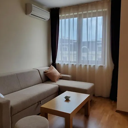 Elle Studio Apartment *